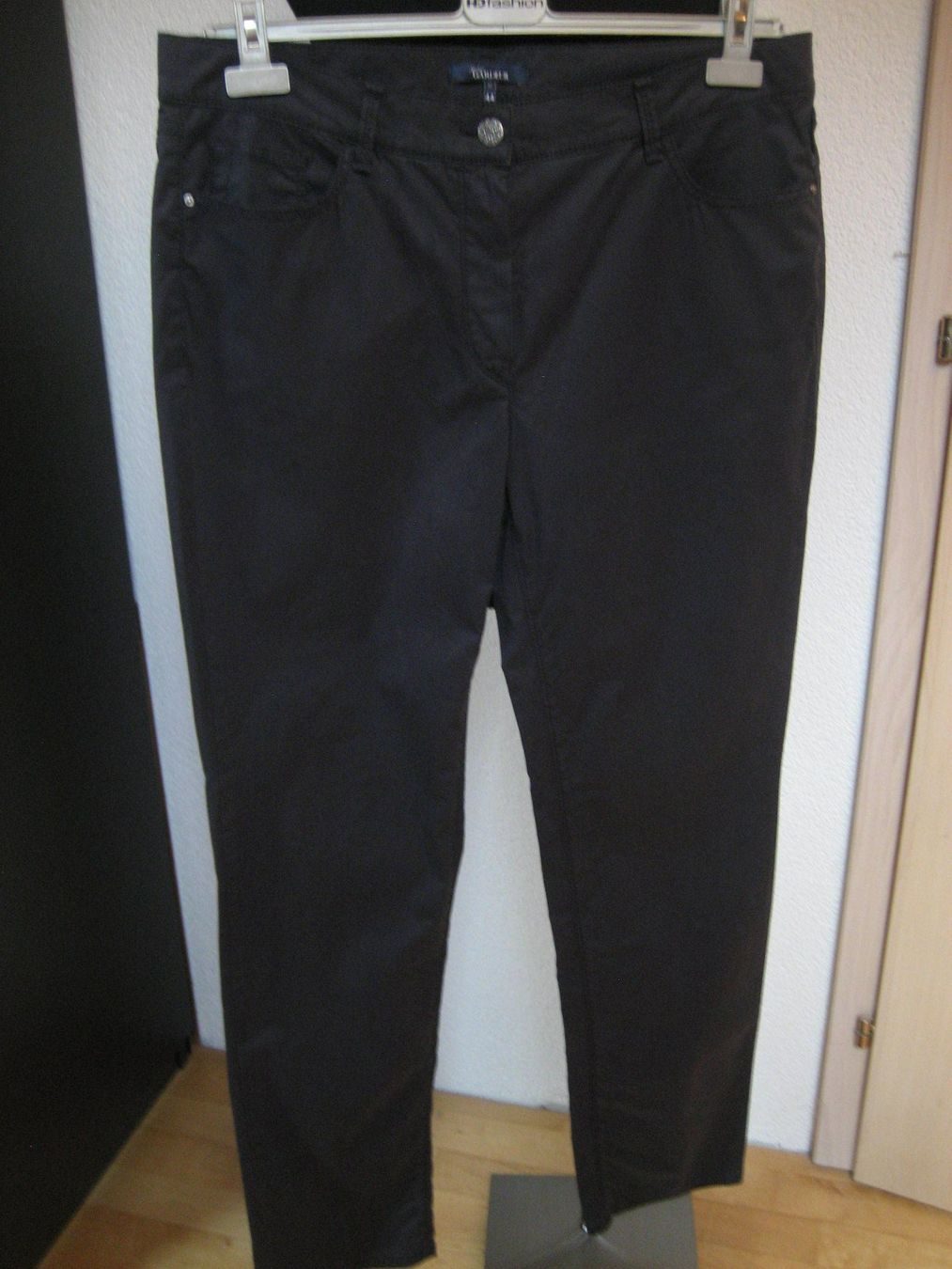 Pantaloni: Pantalon stretch Gardeur taille 44CH – Nuovo (secondo la descrizione) da Delémont venduto da marryb