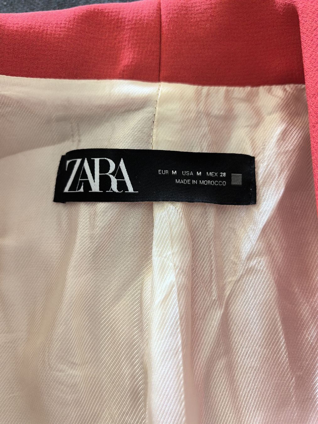 Zara Jacken: Zara red double-breasted blazer size M – Gebraucht aus Düdingen von its_sjd2 1