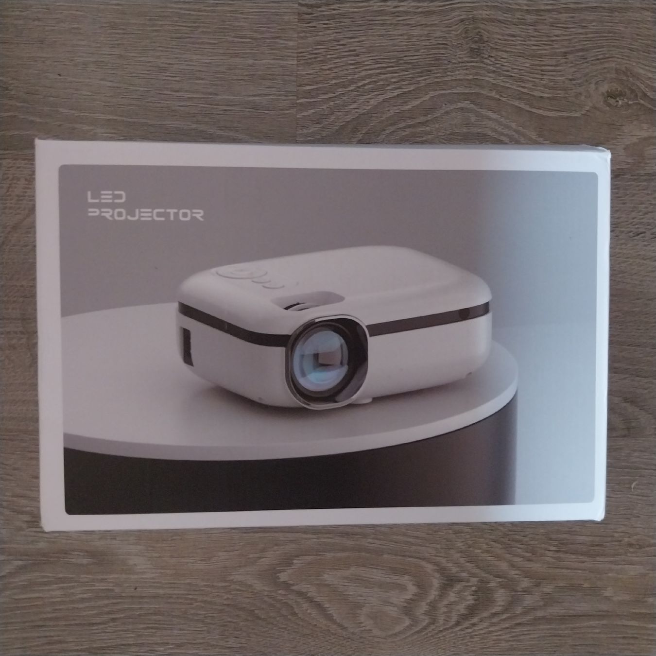 Videoprojektoren: LED Beamer fastwie neu kaum gebraucht – Gebraucht aus Oetwil am See von ber_s6r8 1
