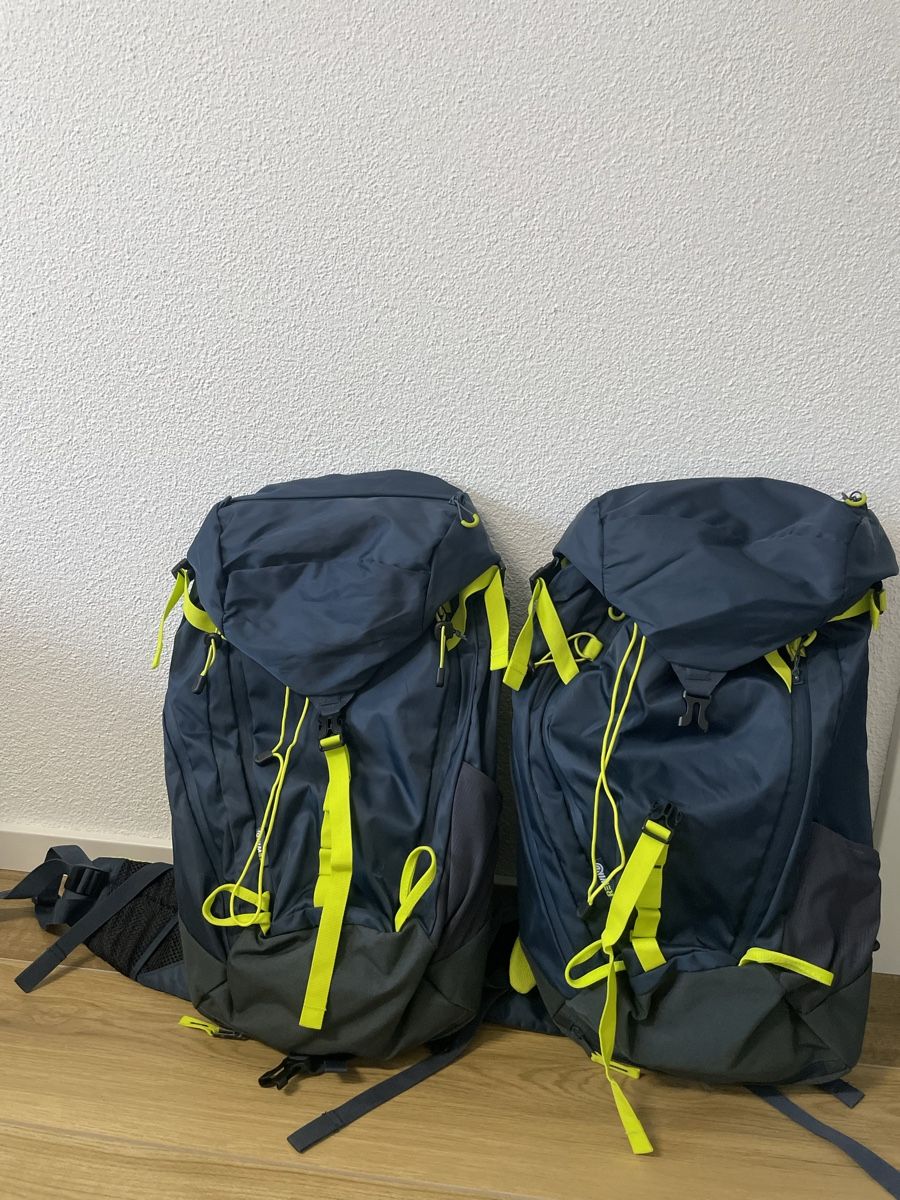 Zaini: Hiking Backpack, Perfect for Summer Adventures! – Nuovo (secondo la descrizione) da Goldau venduto da machdam