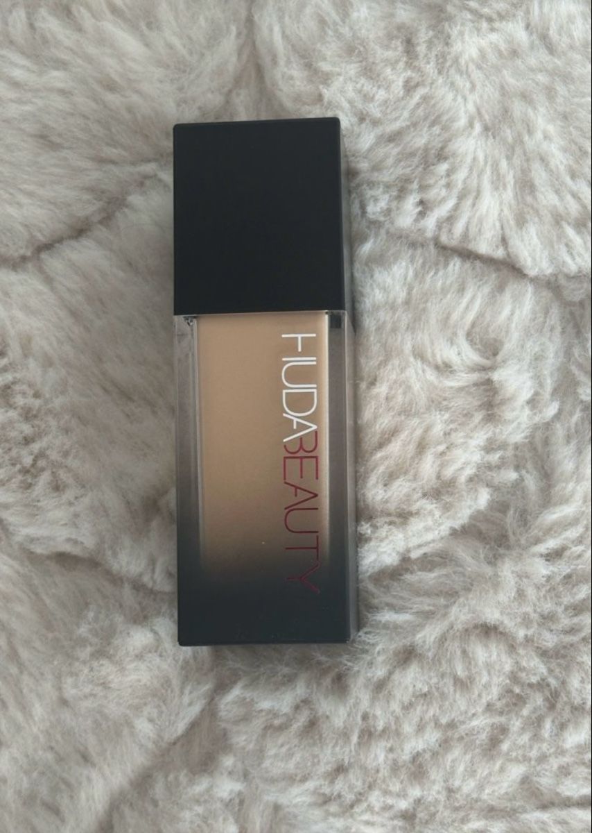 Huda Beauty Make-up: Huda Beauty Foxfilter Luminous Matte Foundation NEU – Neu und originalverpackt aus Selzach von fjo_m8q7 2
