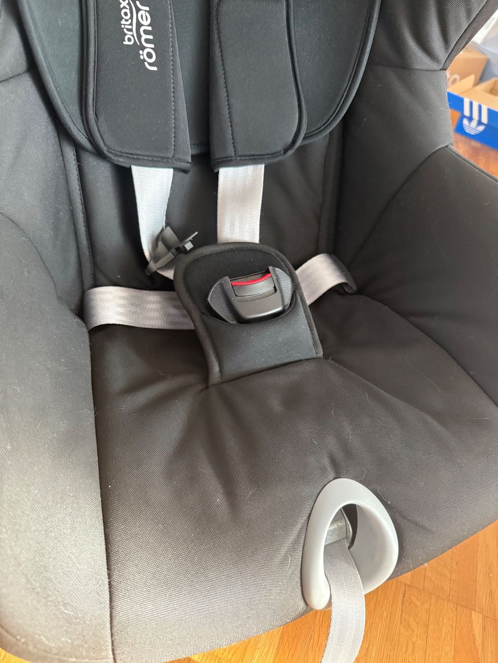 Britax Römer Seggiolini per auto: Britax Römer King II / ATS / LS – Usato da Richterswil venduto da Eunoia85 4