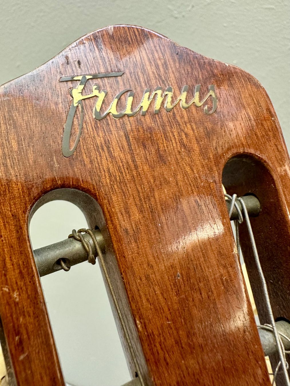 Strumenti musicali: GITARRE #2 AB 1.-!!! – Usato da Zürich venduto da NIKI777 5