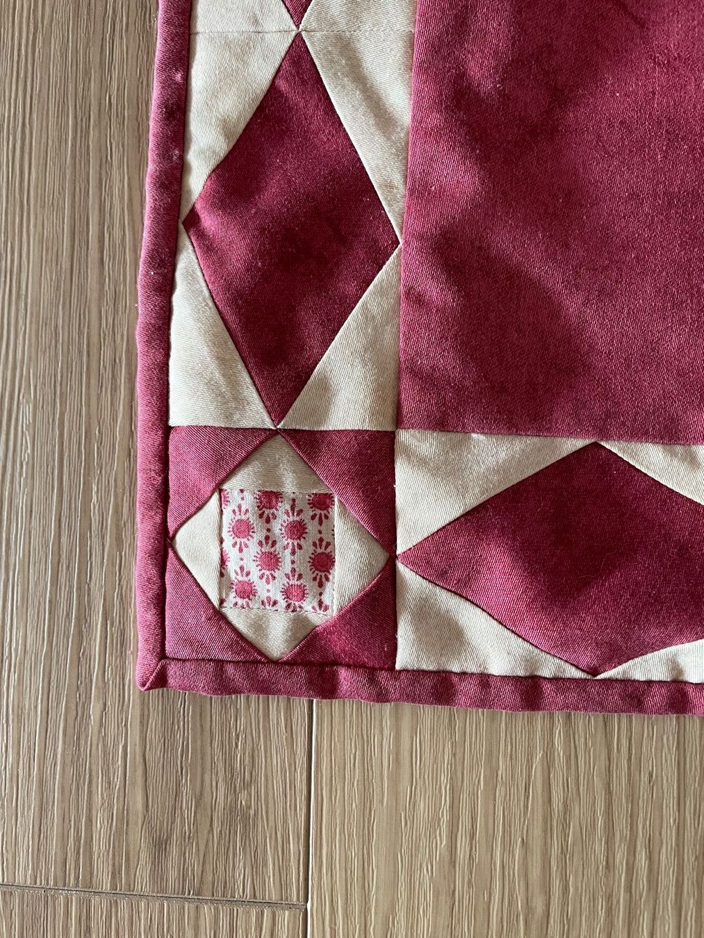 Set di tavolo e panche: 4 Tischsets,Vintige Patchwork, trendige Farben 43 x 33 – Usato da Winkel venduto da Kade50 2