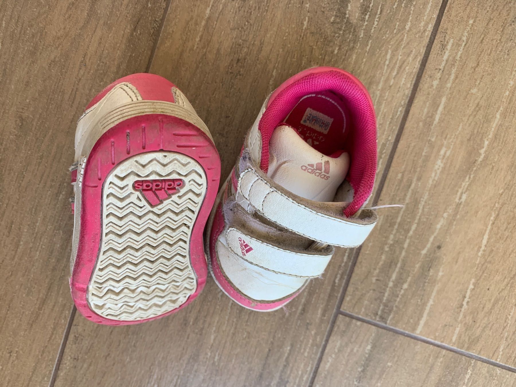 Adidas Scarpe per ragazzi: 18-19_adidas – Usato da Versegeres venduto da kista 1
