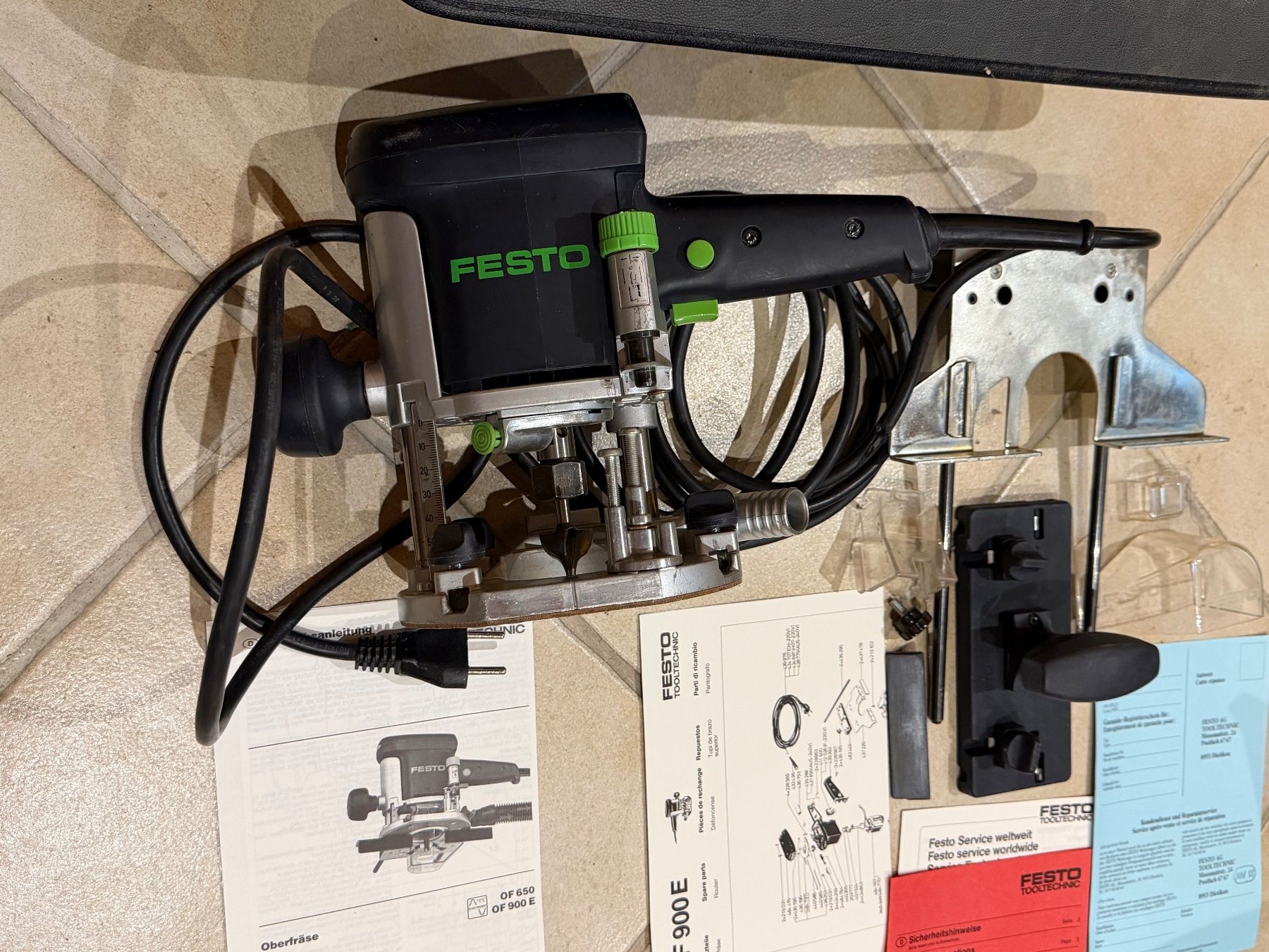 Festool Tutti gli attrezzi: Festool OF 900 E Oberfräse – Usato da Uitikon Waldegg venduto da Thomyg 2