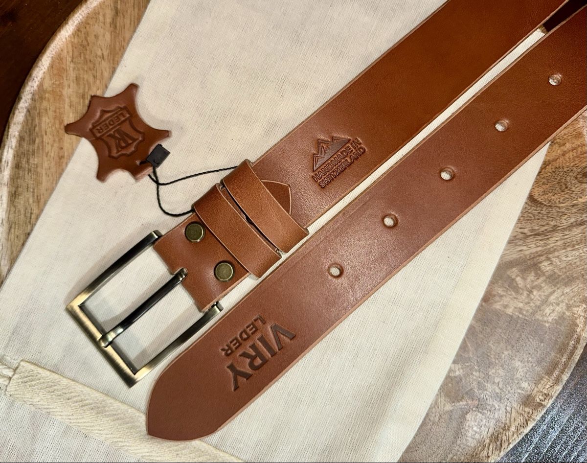 Cinture: Handgefertigter Gürtel aus Premium-Leder – Nuovo e nell'imballaggio originale da Mettmenstetten venduto da vad_57p2 4