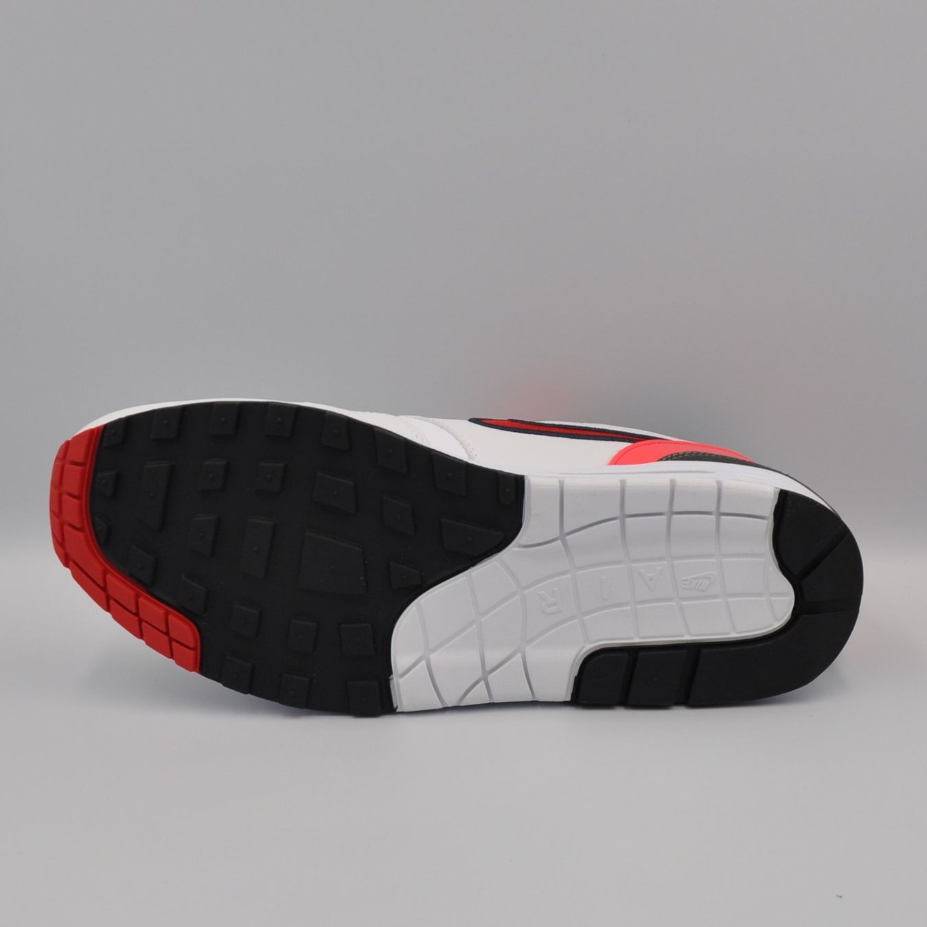 Nike Herrenschuhe: Nike Air Max 1 EOA 45.5 – Neu und originalverpackt aus Bern von SneakerheavenLT 7