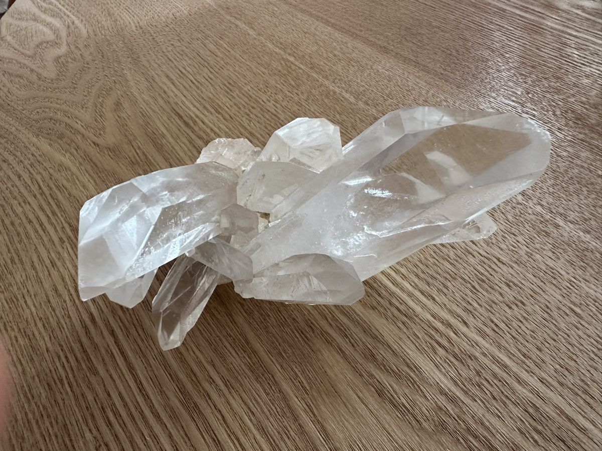Minerali & Pietre curative: Bergkristall ca 16x17 cm – Usato da Herbriggen venduto da Sehrazade