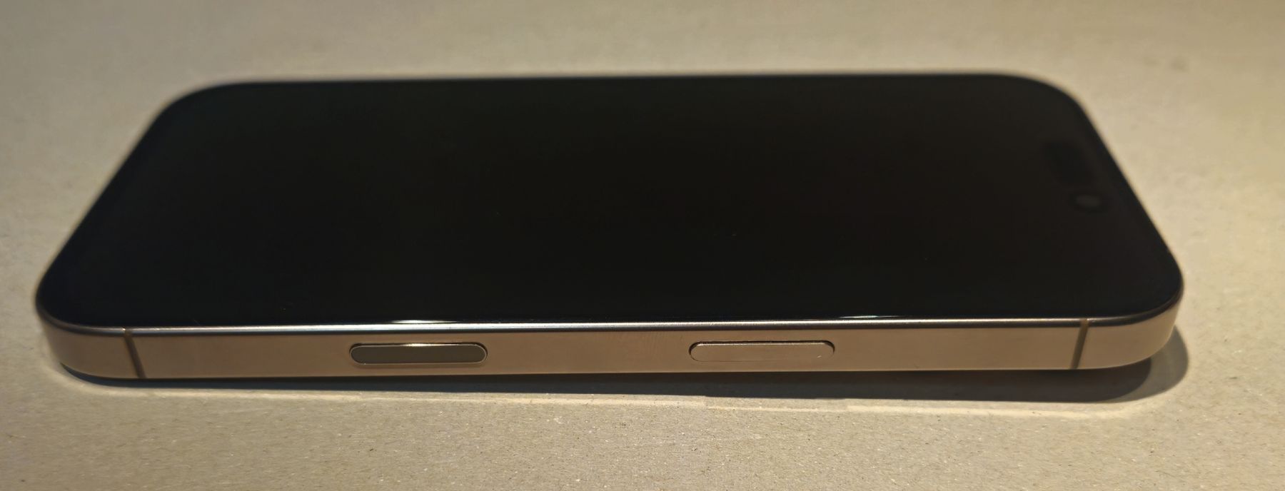 Apple Handys / Smartphones: Iphone 16 Pro defect – Defekt aus Stabio von boss123456789 3