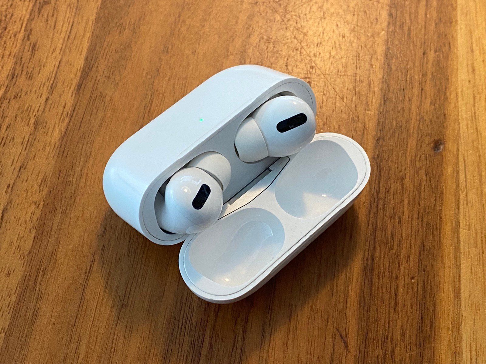 Apple Kopfhörer: Apple AirPods Pro (1st Generation) – Gebraucht aus Gossau SG von  7