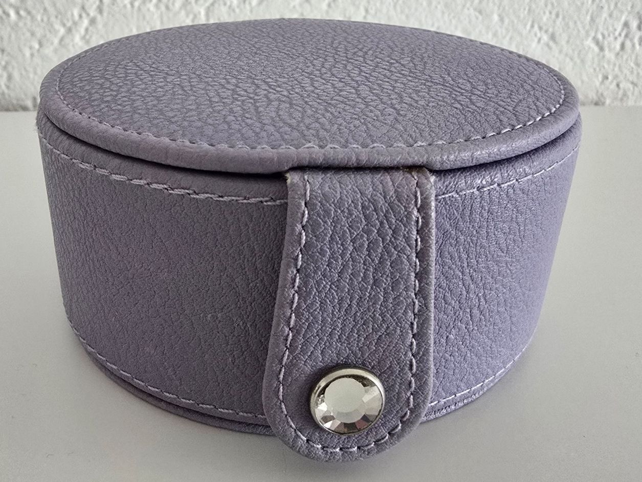 Swarovski Portagioie: Schmuckkästchen von Swarovski – Nuovo (secondo la descrizione) da Wabern venduto da Irakene