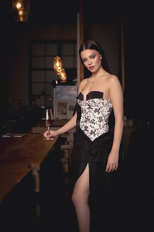 Robes: Elegantes Kleid – D'occasion à Erlen par Tschirren 1