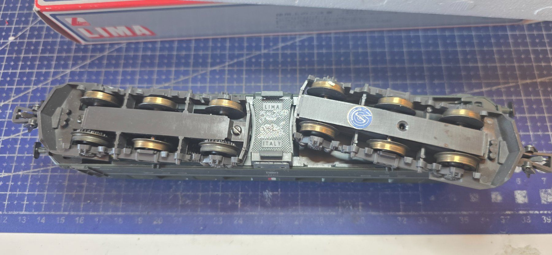 Lima Modellini di ferrovie: Lima Ae6/6 11424 HO/DC Analog – Usato da Hochfelden venduto da Danizh0 3