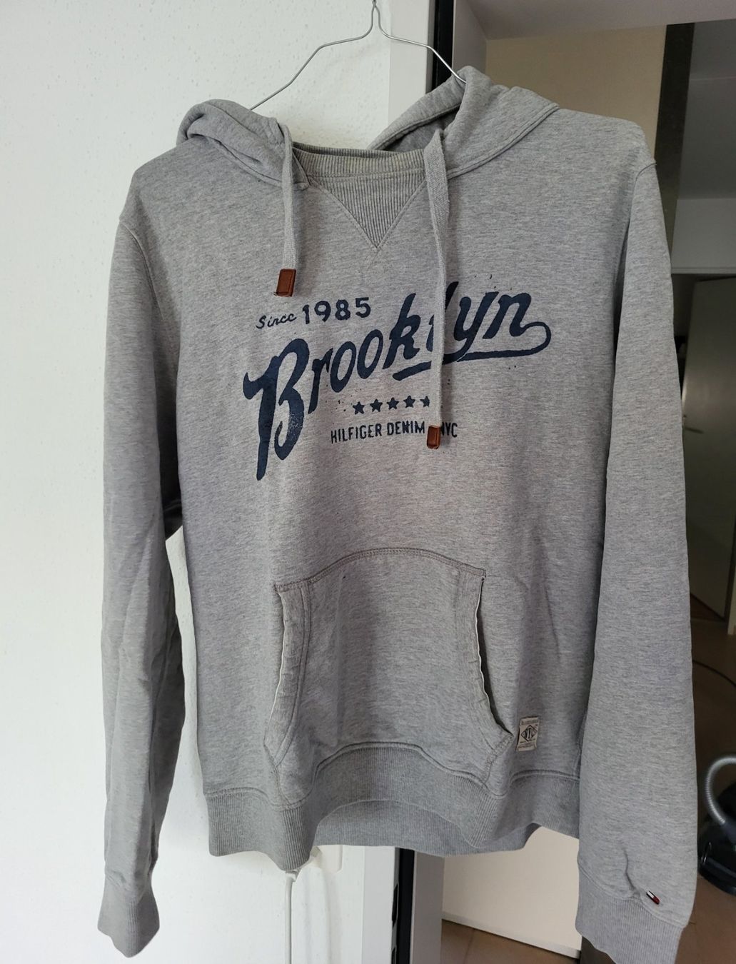 Maglioni & Felpe: Kapuzenpullover – Usato da Obfelden venduto da Kico88