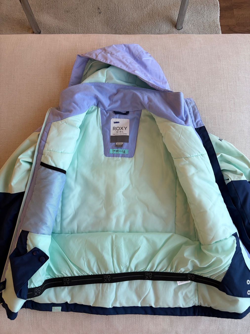 Roxy Giacche & Cappotti: Roxy Skijacke Mädchen Grösse 12/L – Usato da Rotkreuz venduto da fra_6f8f 2