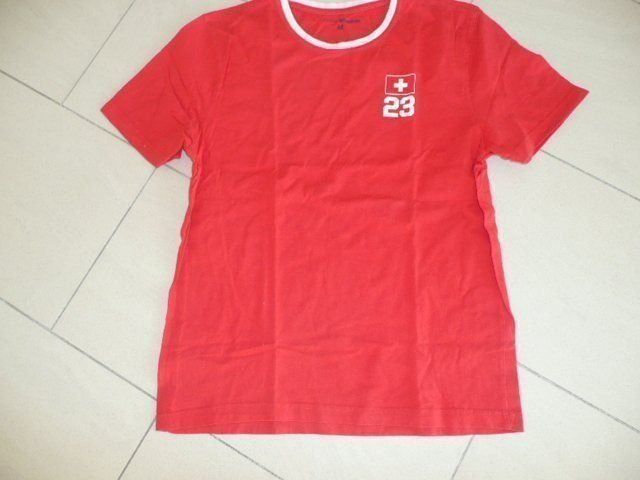 T-Shirts: CH Shirt in Grösse M – Gebraucht aus Dielsdorf von a.ruettimann