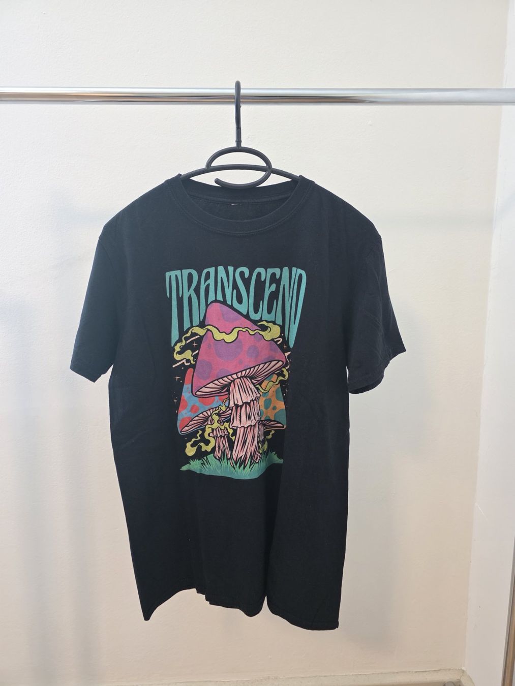 T-shirts: T-Shirt "Transcend" – D'occasion à Rothenfluh par sel_j856