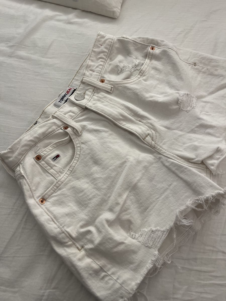 Tommy Hilfiger Jeans: Tommy Jeans, Hot Pant offwhite – Usato da St. Gallen venduto da Lxra145 1