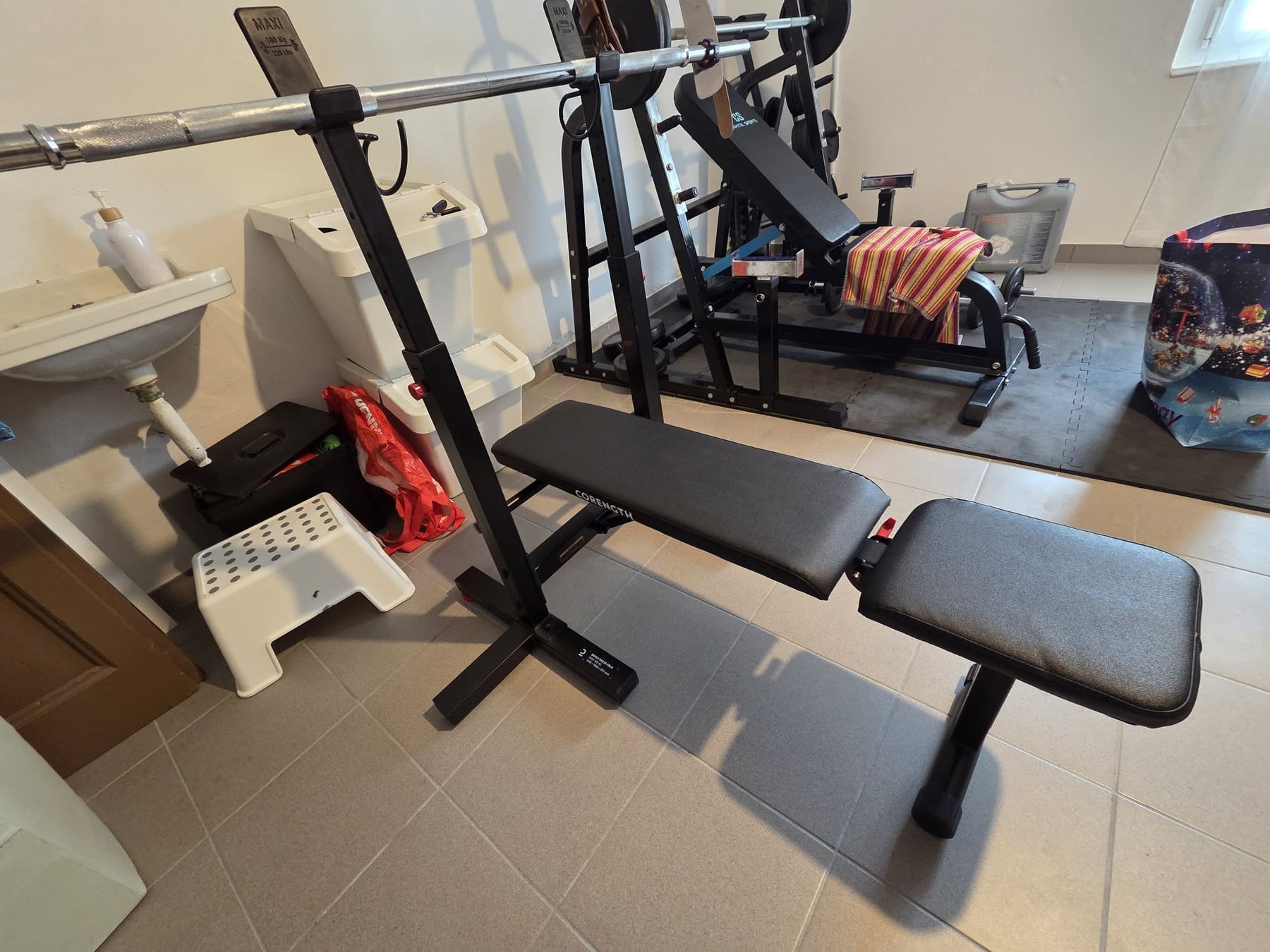 Hometrainer: Panca pesi regolabile e bilanciere – Usato da Lugano venduto da cgu_8wkn 1