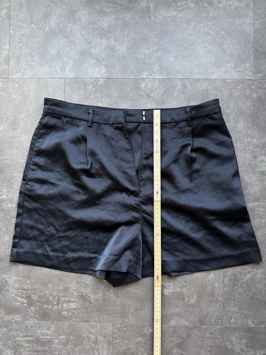 H&M Hosen: Suit Shorts - Shiny, elegante Hose – Gebraucht aus Zürich von forestF4iry 2