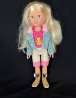 Schöne Puppe mit blonden Haaren, Top Zustand