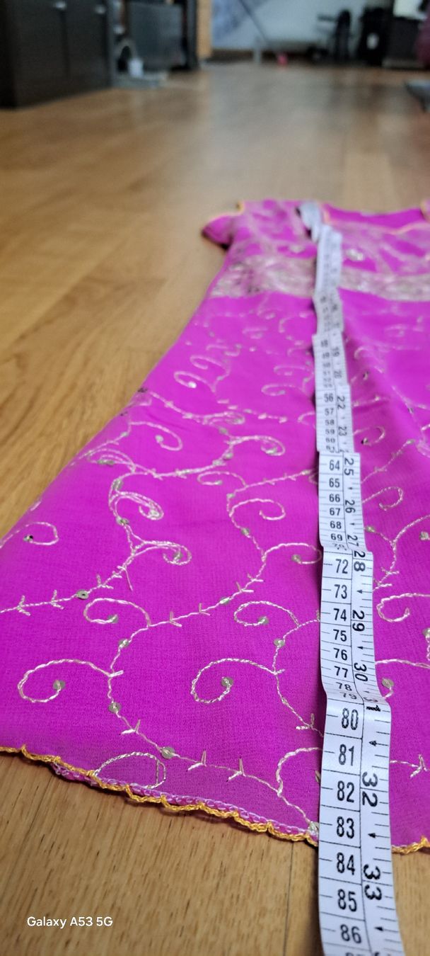 Vestiti & Gonne: Süsses Sommerkleid Mädchen Gr. 32 pink mit Silbermuster – Nuovo (secondo la descrizione) da Bern venduto da mahilini 2