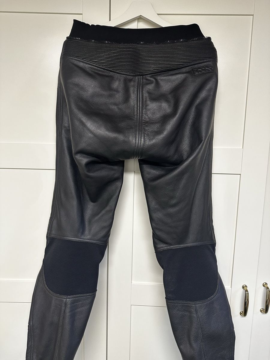 IXS Pantaloni: iXS Motorrad Lederhose – Usato da Urtenen-Schönbühl venduto da t00one 1