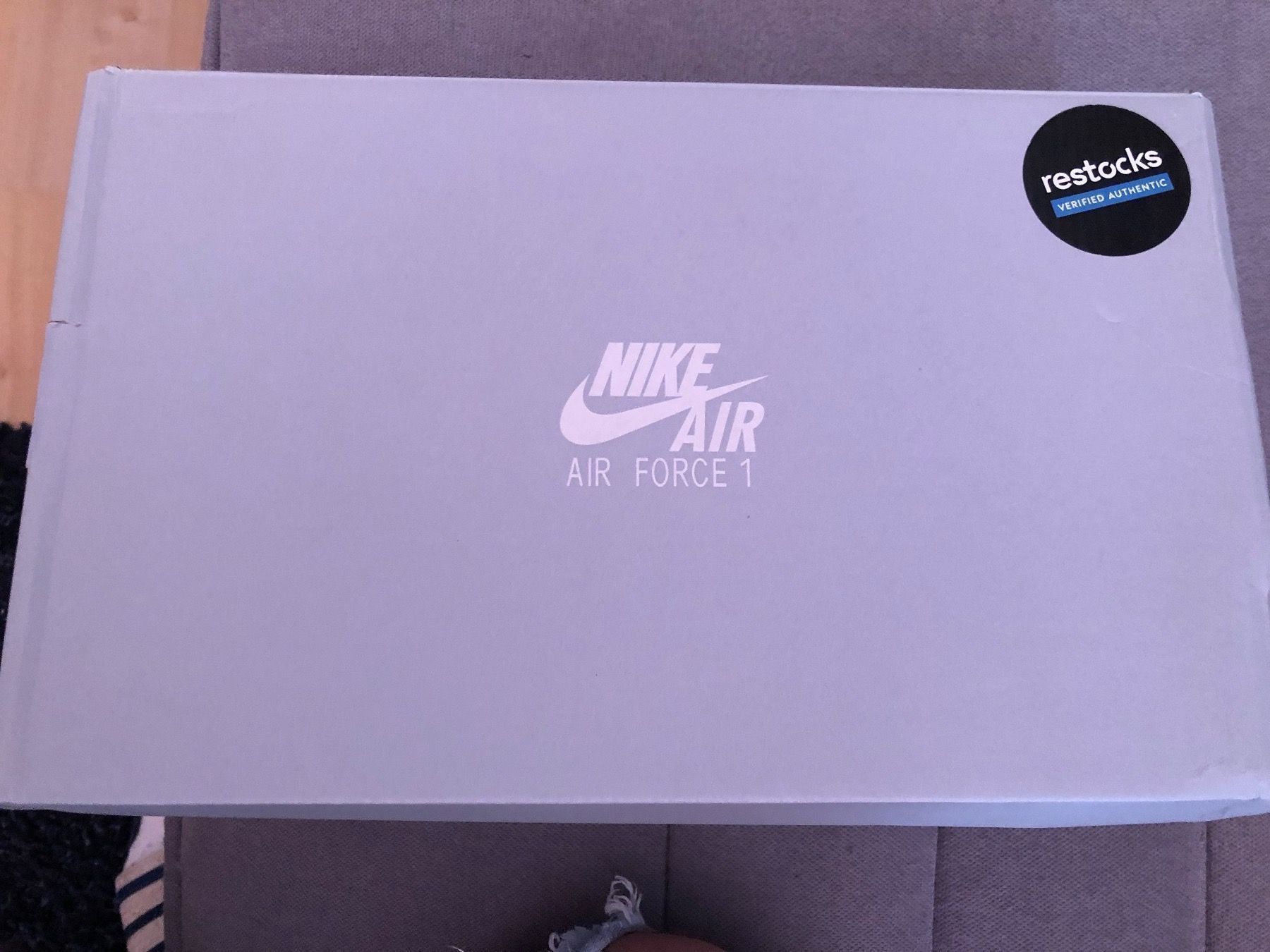 Nike Herrenschuhe: Air Force 1 Nike 07 Grösse 42,5 – Neu und originalverpackt aus Safenwil von Johnwick1986 3