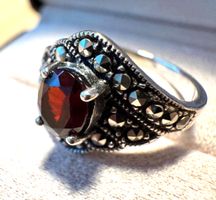 Vintage Silberring 925 mit Markasiten und Granat