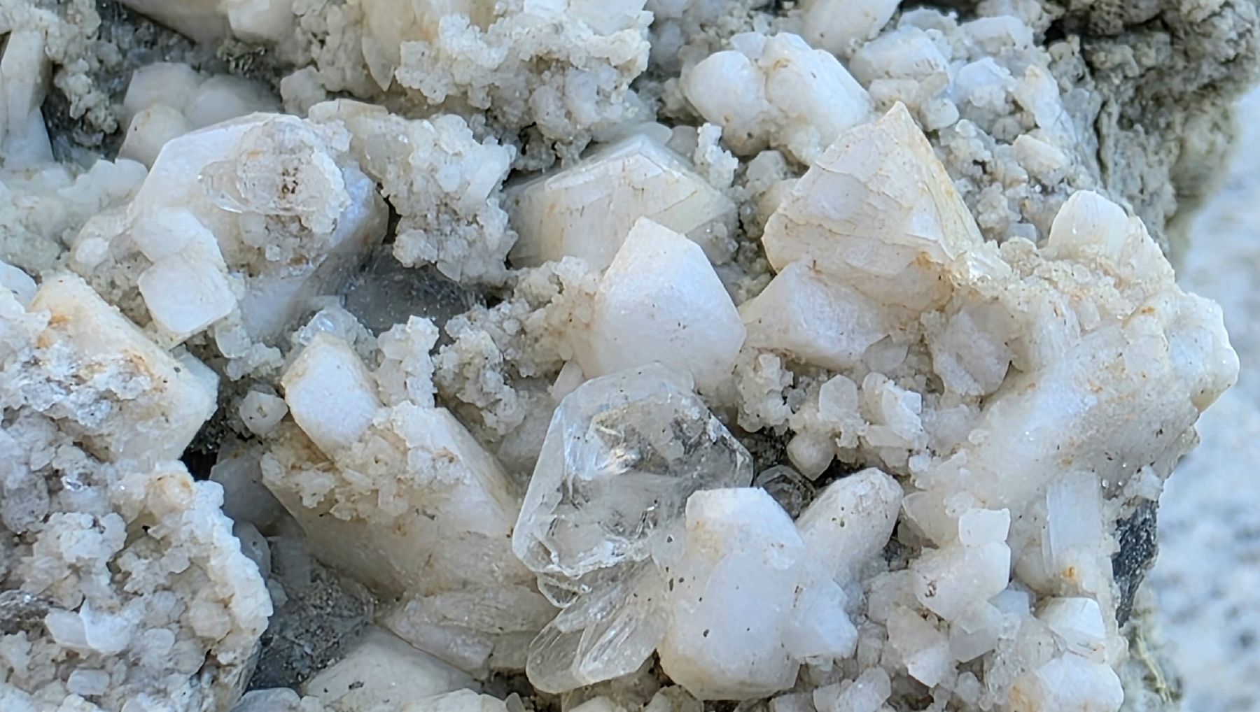 Minerali & Pietre curative: Periklin mit Apatit Fieschergletscher – Usato da Glis venduto da nbu_65ys