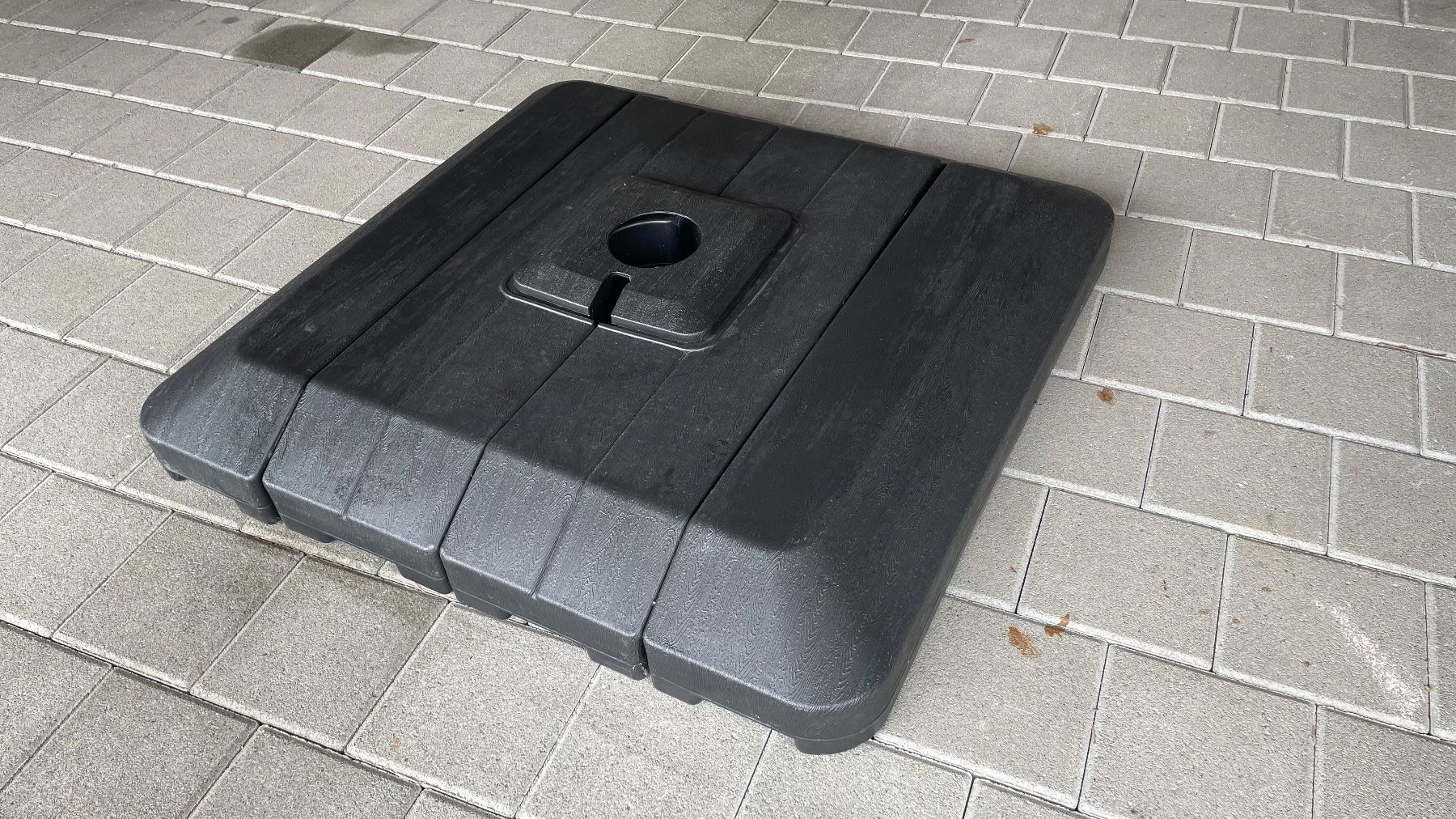Altro: base for sunshade 50*50cm – Usato da Murg venduto da may_d9bw