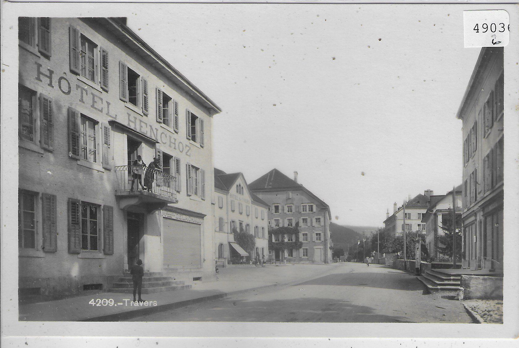 Cartoline postali: Travers - Hotel Henchoz – Usato da Ettingen venduto da Kartenplanet