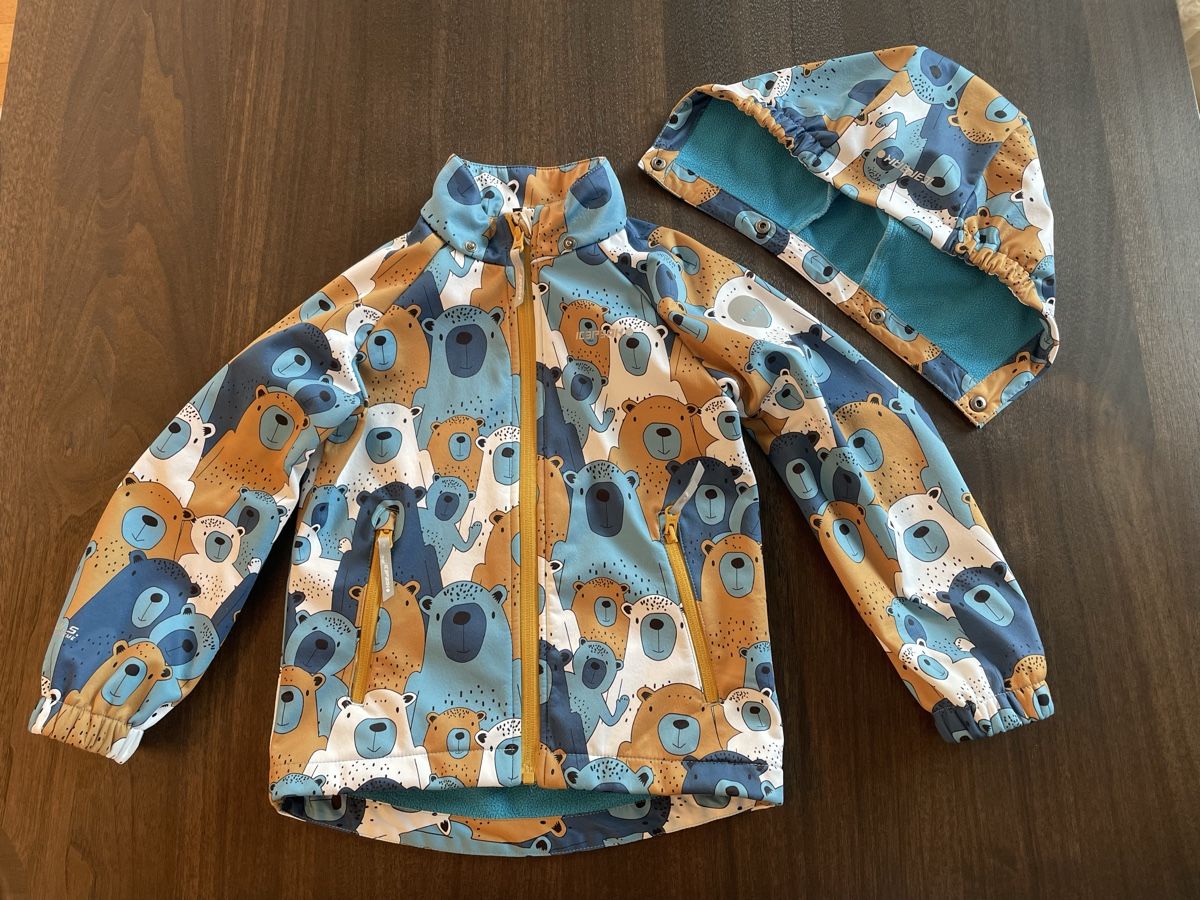 Icepeak Giacche & Cappotti: Kinder Softshelljacke Icepeak Bärenmuster Grösse 110 – Usato da Burgdorf venduto da tom_hjl5