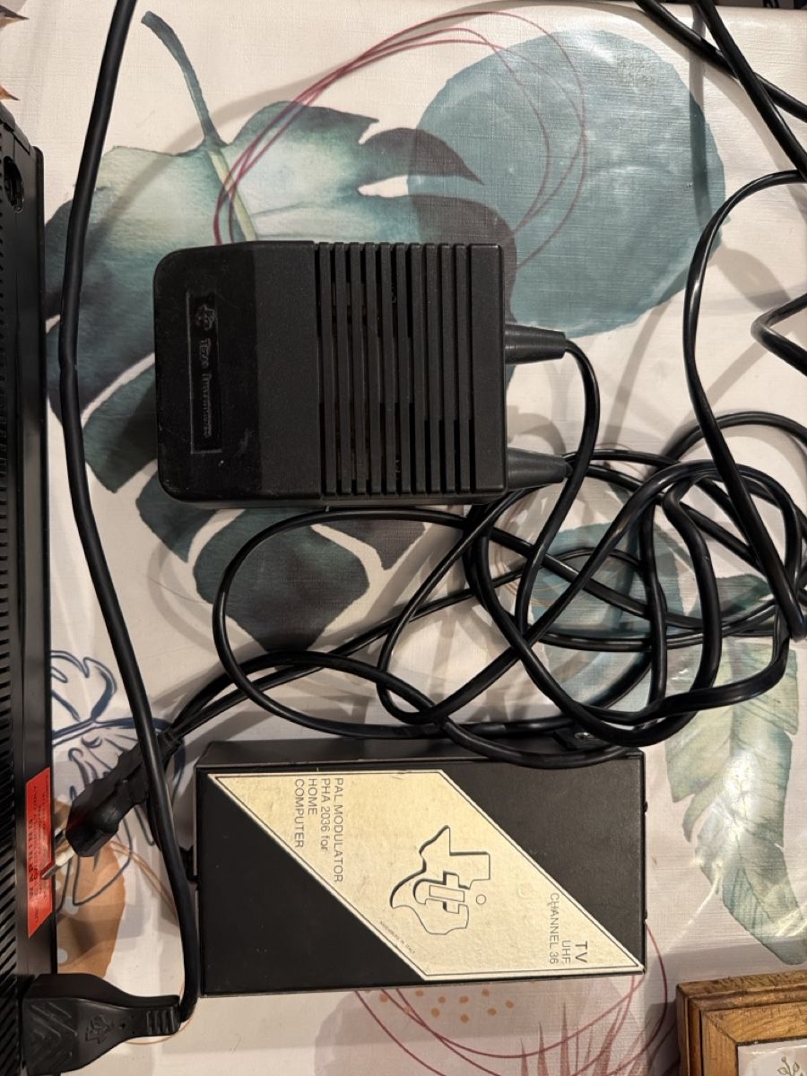 Texas Instruments PC: TI 99 4/A – Usato da Martigny venduto da capri2800 1