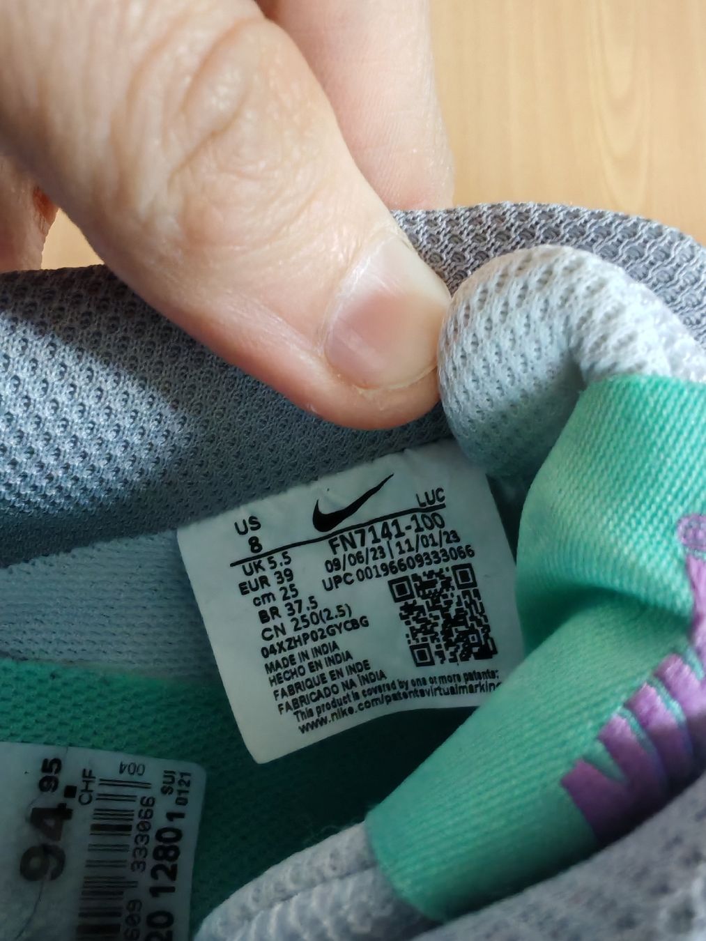 Nike Scarpe da donna: Baskets Nike- taille 39 - comme neuves! – Nuovo (secondo la descrizione) da Neuchâtel venduto da Nadia2981 3
