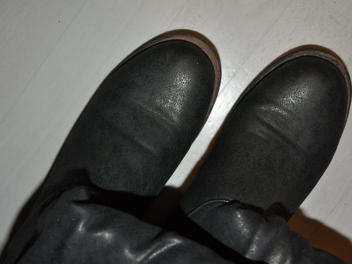 Scarpe da donna: Schwarze Damen Winterstiefel Kunstleder – Usato da Oberrüti venduto da ELALL 1