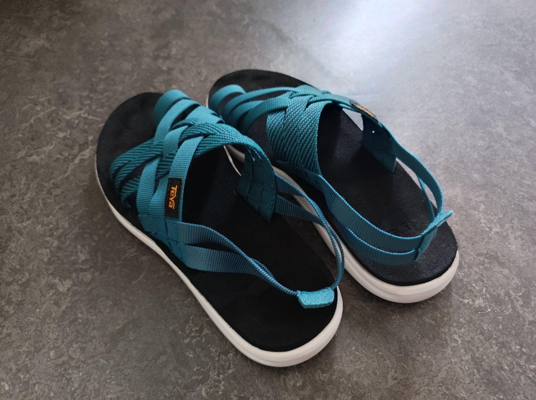 Teva Scarpe da donna: Teva Voya Strappy, Gr. 38, evtl. Gr.37 – Usato da Wohlen AG venduto da Tikale 3