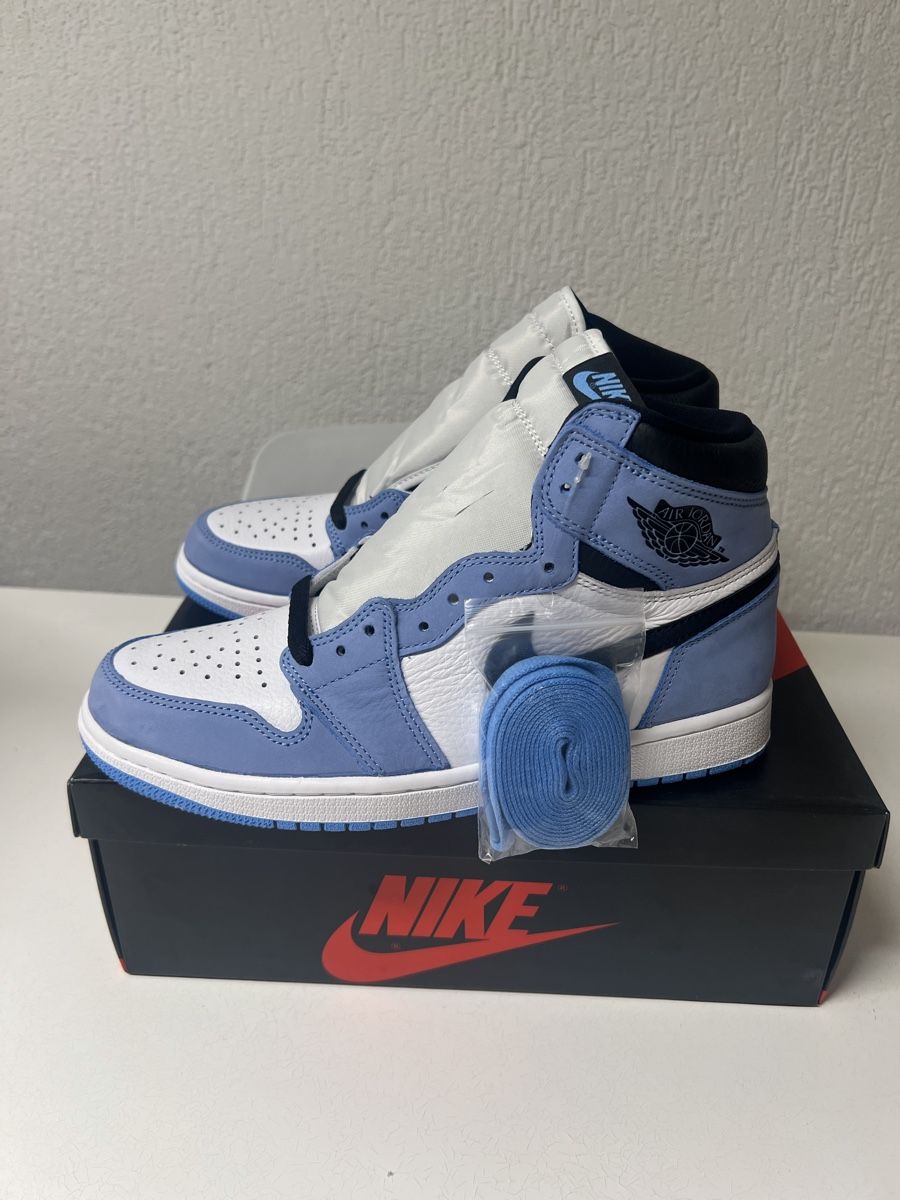 Jordan Scarpe da uomo: Jordan 1 Hyper Blue EU 42.5 – Nuovo e nell'imballaggio originale da Dübendorf venduto da Sneaker_Seller
