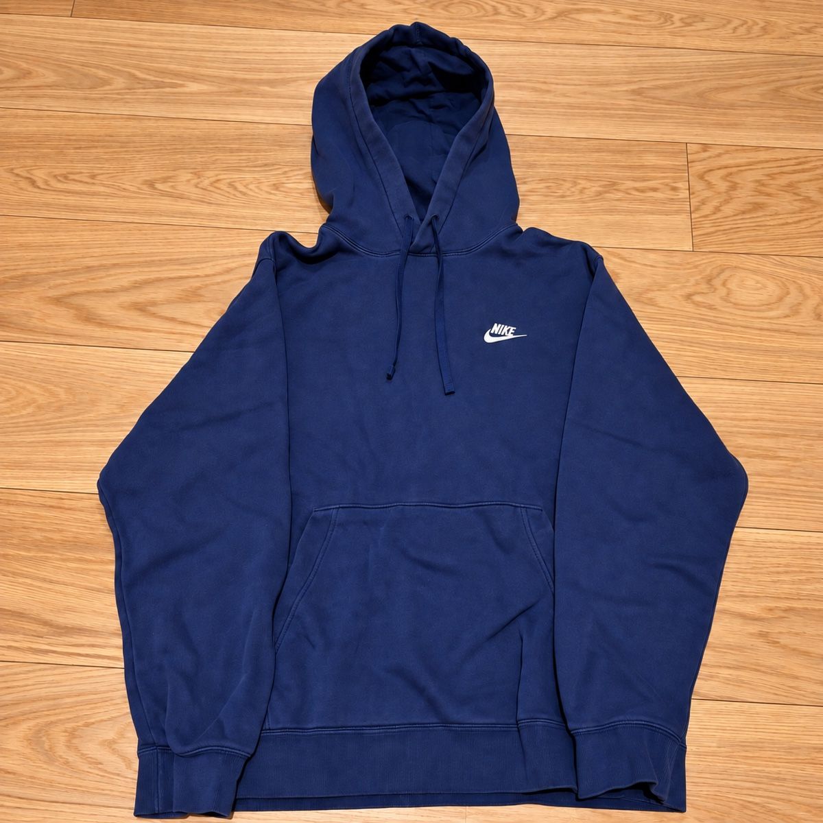 Nike Pullover & Sweatshirts: Nike Pullover M – Gebraucht aus Bassersdorf von lev_75cn