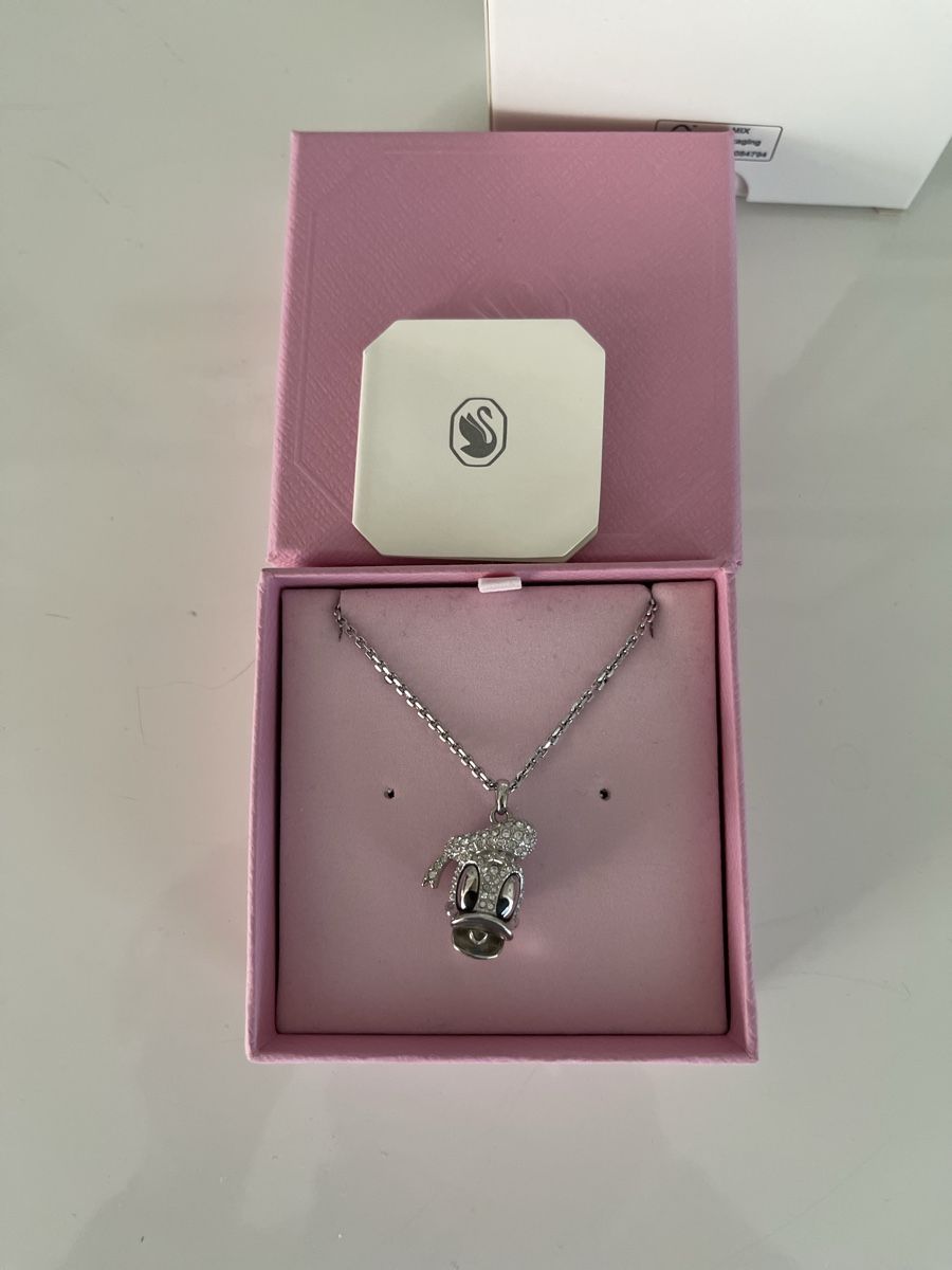 Swarovski Ketten: Swarovski Kette Donald Duck – Neu (gemäss Beschreibung) aus Ruggell von expoli