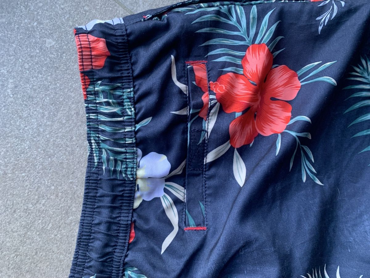 Caleçons de bain: Badehose Blumenmuster Dunkelblau Grösse S – Neuf (Voir description) à Bühler par Princess2016 3
