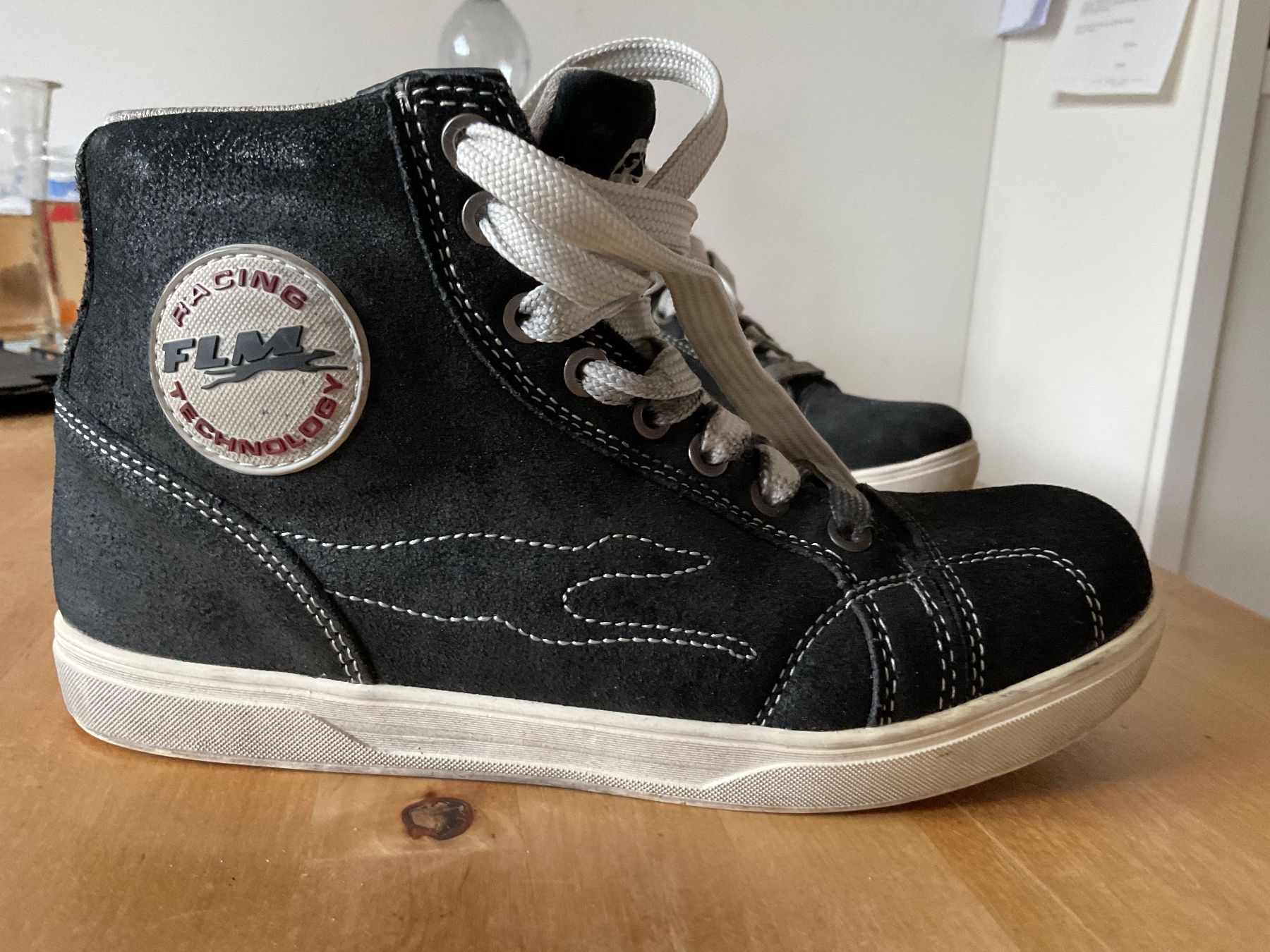 Damenschuhe: Motorradschuhe 37 – Gebraucht aus Schinznach-Bad von kappi16 2