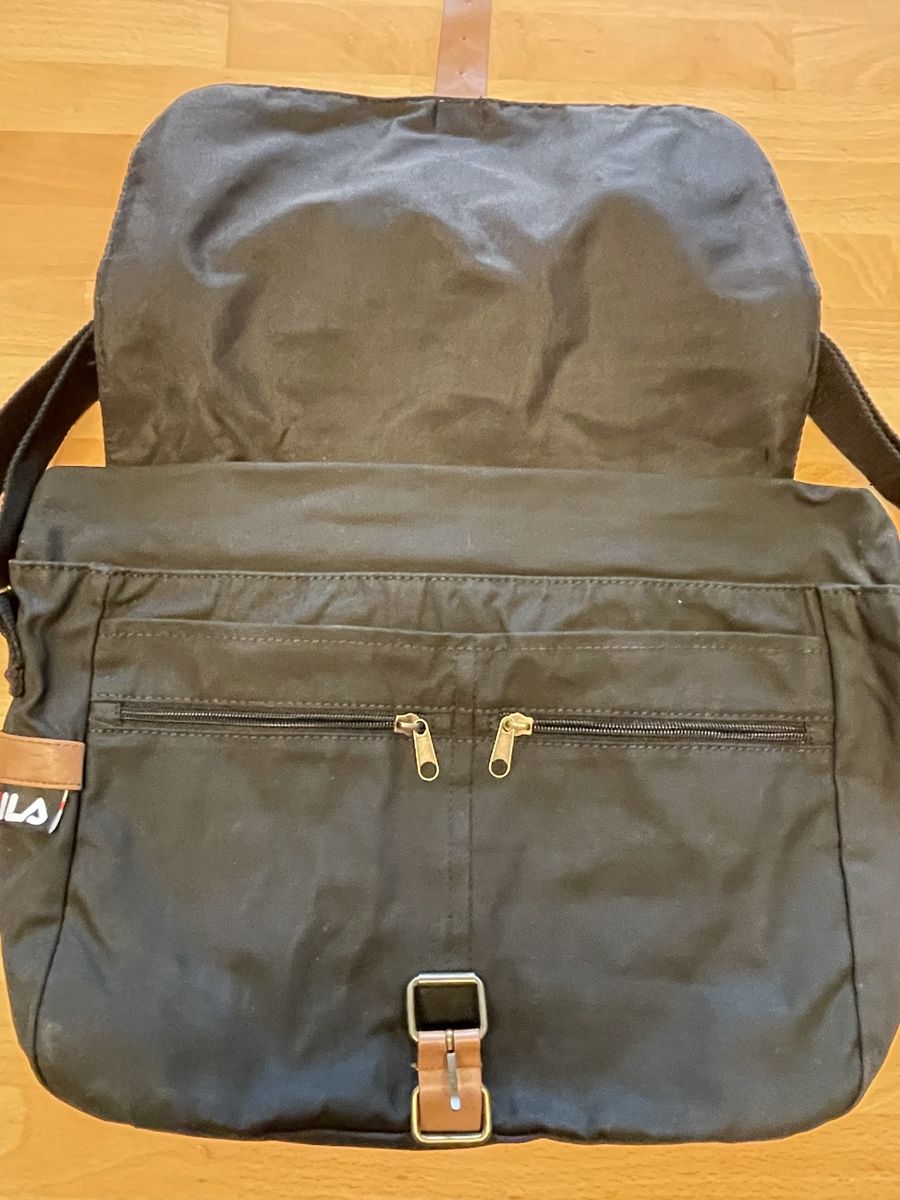 Fila Borse: FILA Freizeittasche schwarz – Usato da Spreitenbach venduto da R_1691 4