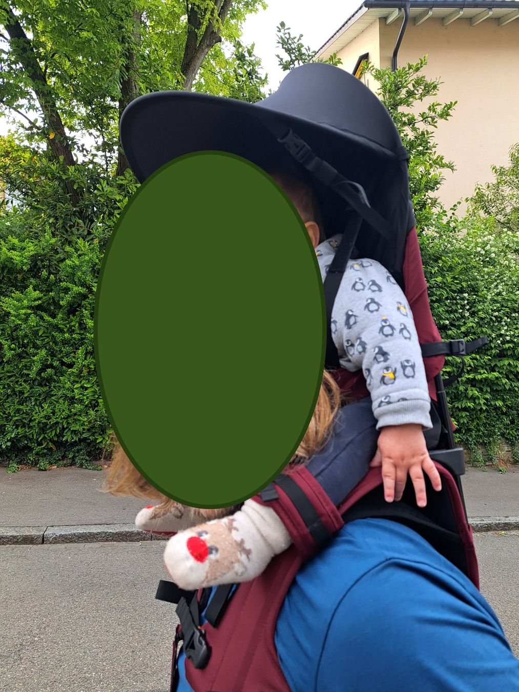 Bauch- & Rückentragen: Minimeis Schultertrage – Gebraucht aus Zürich von calliewe 1