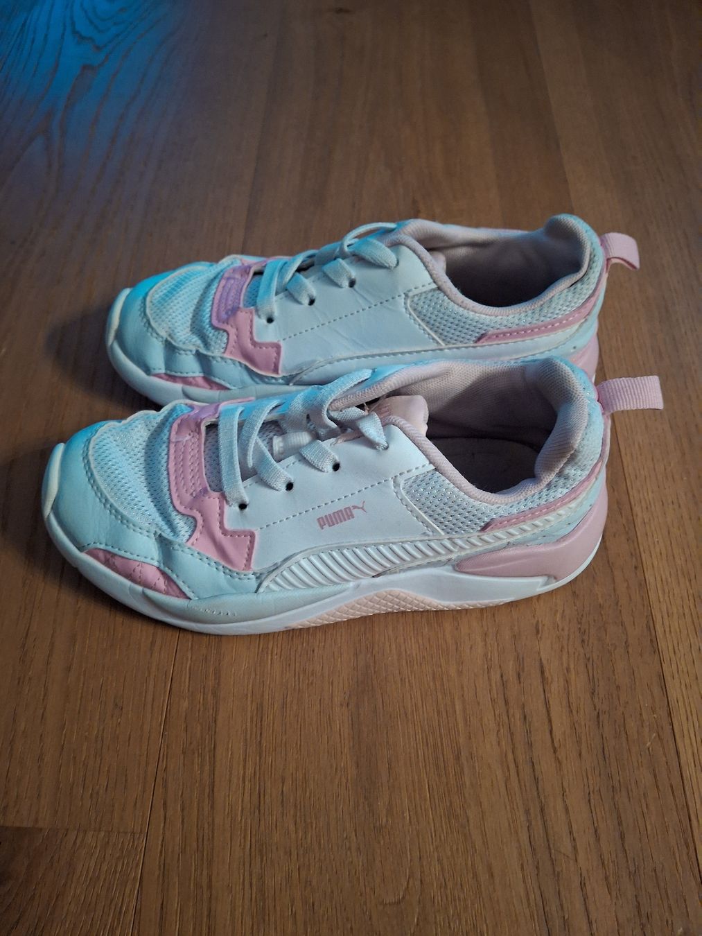 Puma Scarpe per ragazze: Hallenturnschuhe Puma Gr. 34 – Usato da Niederbipp venduto da Himbo62 1