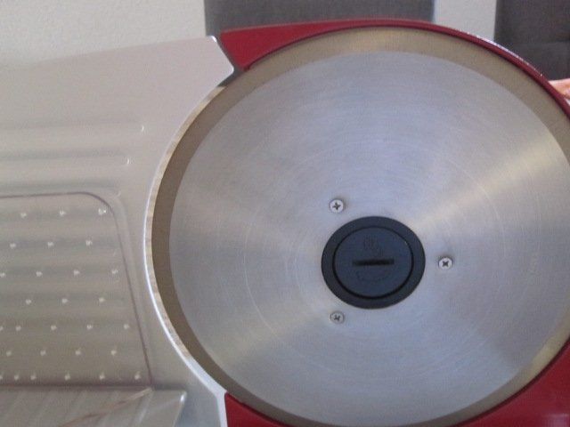 Ohmex Elettrodomestici da cucina: Aufschnittmaschine Ohmex Mary – Usato da Ehrendingen venduto da spanky11 2