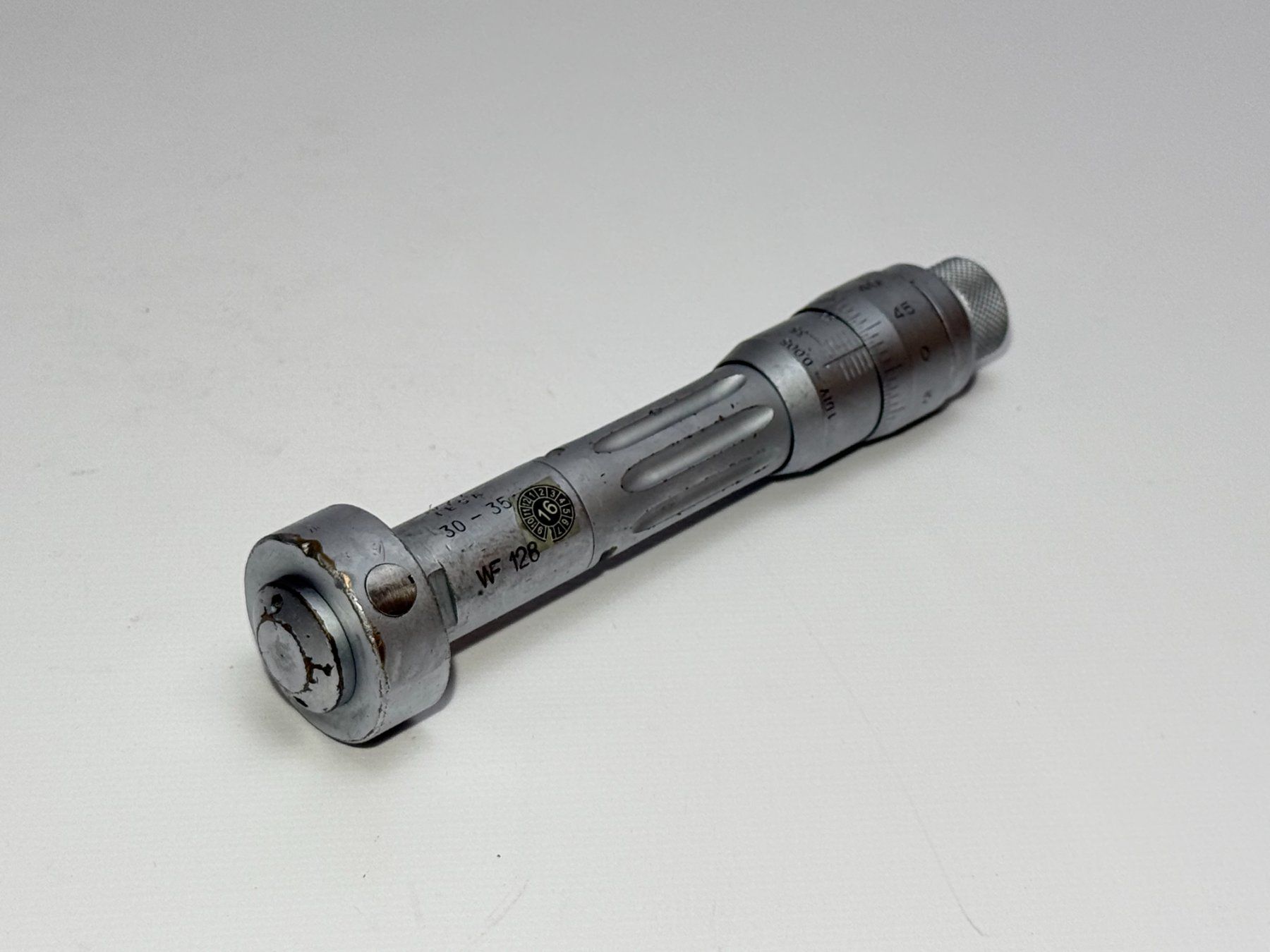 Tesa Misurare: TESA Innenmikrometer 30-35mm Dreipunktmikrometer – Usato da Boswil venduto da ABLagerBoswil