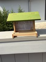 Vogelfutterhaus Standard mit Branddruck