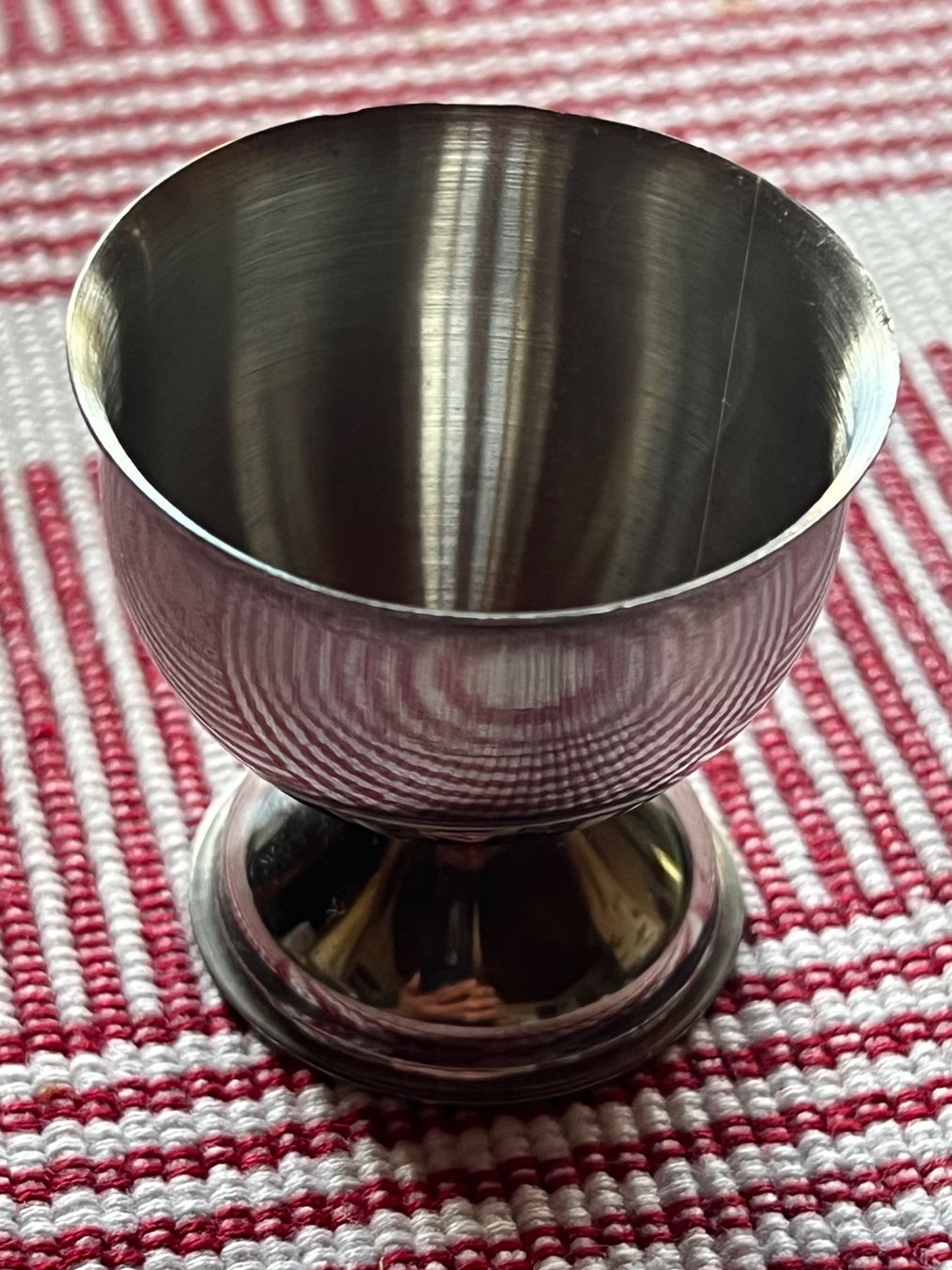 Sonstiges Geschirr: 4 x Eierbecher aus Metall – Gebraucht aus Zürich von Gianni 2